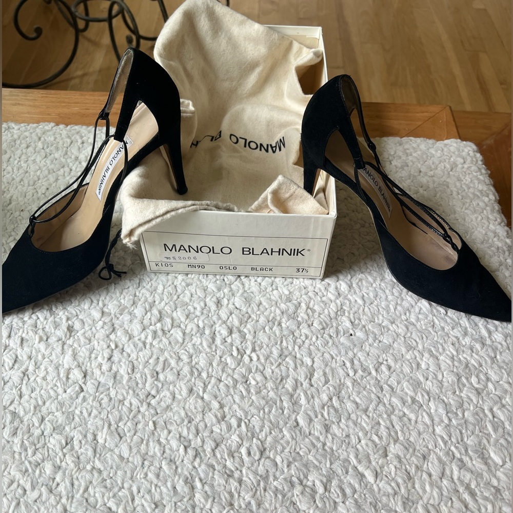 Manolo Blahnik- vintage Oslo black pumps 37.5 suede-great condition w/ box & bag